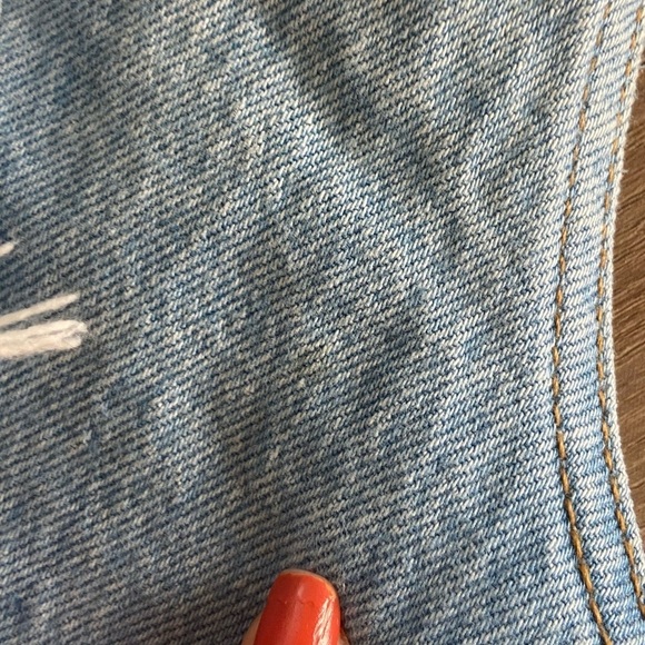 Abercrombie & Fitch The Boyfriend Mid Rise Jeans Sz 31/12 Distressed Light Wash - Picture 11 of 12